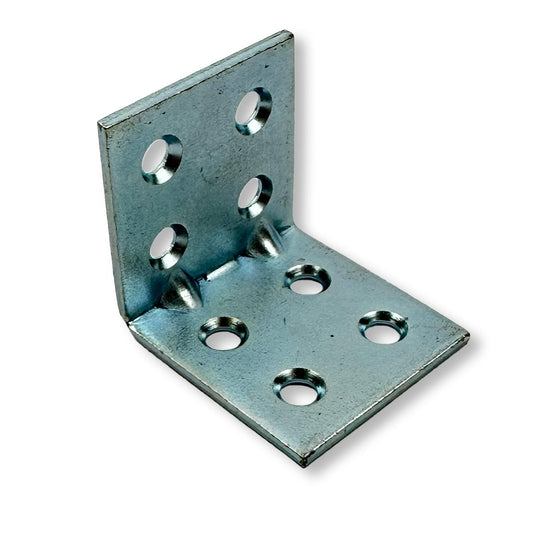 Kutnik 30x30 mm 8 rupa